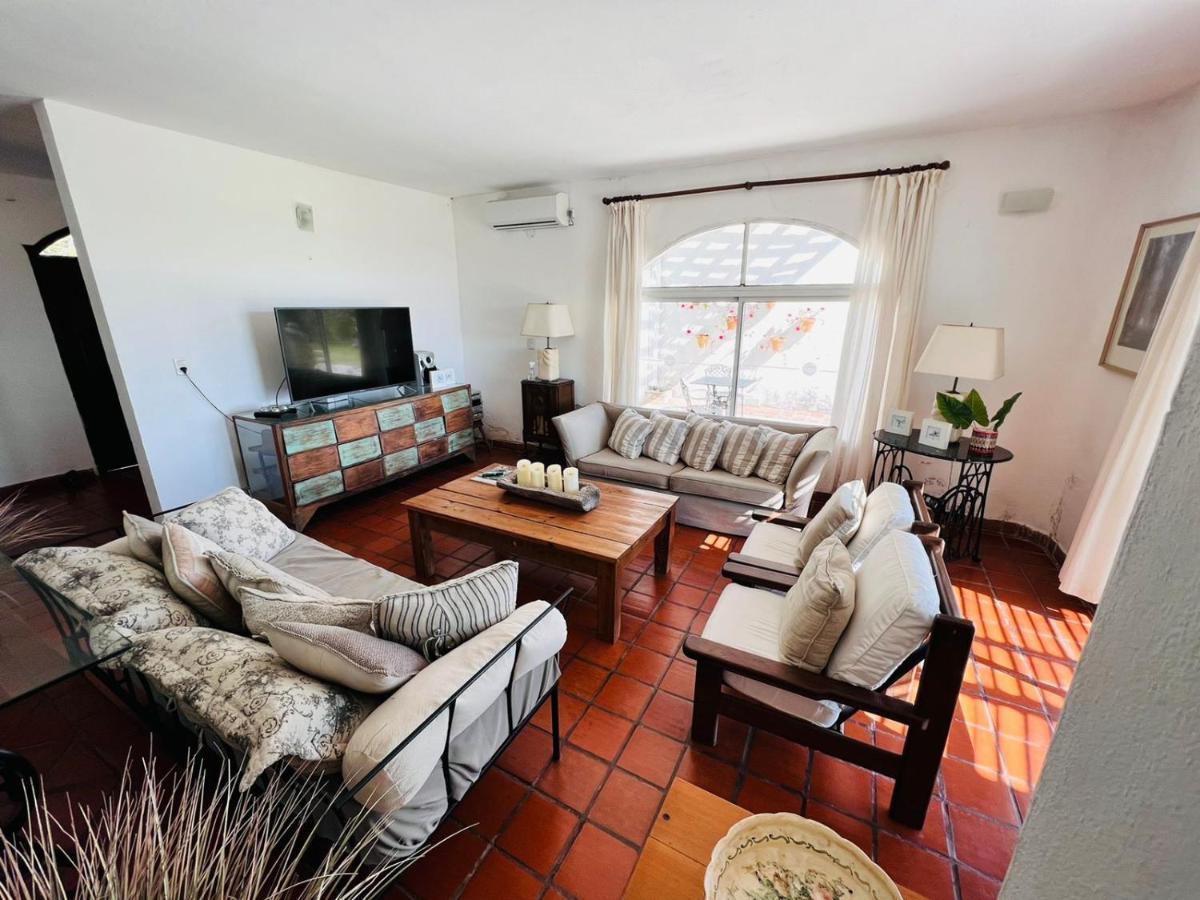 La Mansa Riverside Country house *